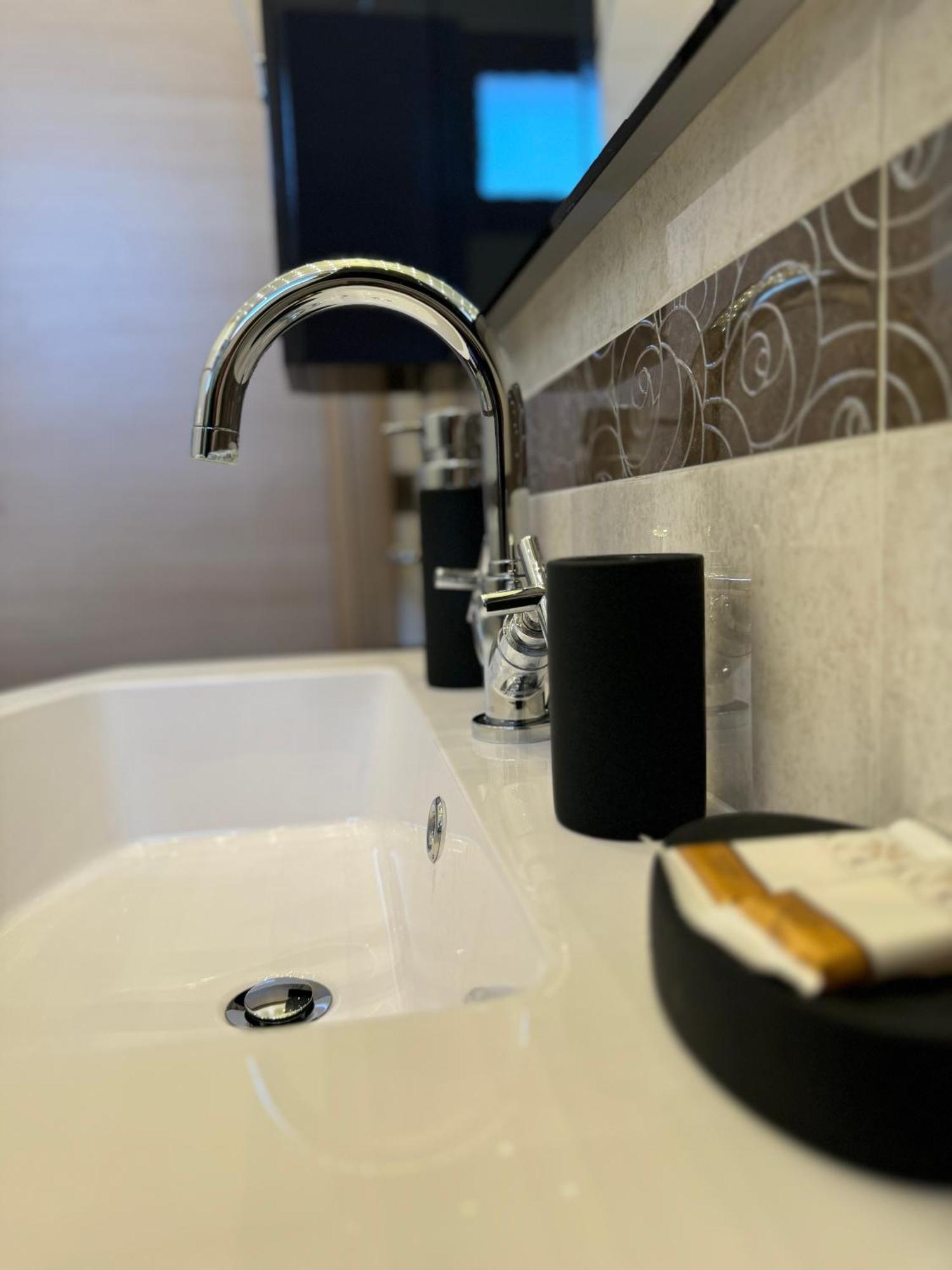 Family Stylish Apartment Норча Экстерьер фото